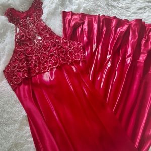 Red dress, vintage, Valentines Day 💕